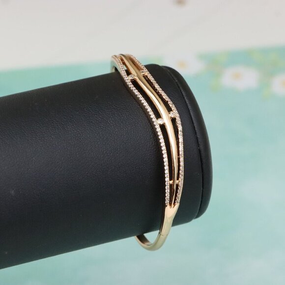 Rose Gold Bangle with Wavy Dual-Layer Design and Subtle Stones, XPBL0561 - Picture 6 of 12